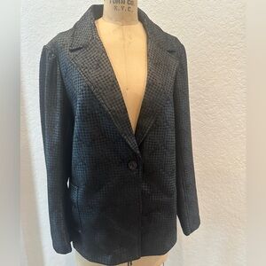 Chic Black on black patterned Women's Blazer